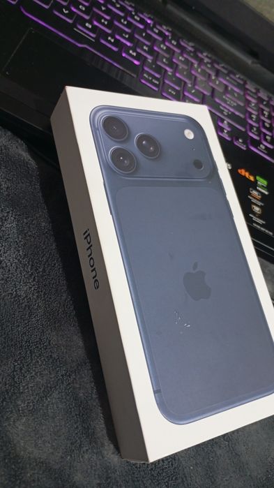 Vând iPhone 17 Pro Max 256GB sigilat