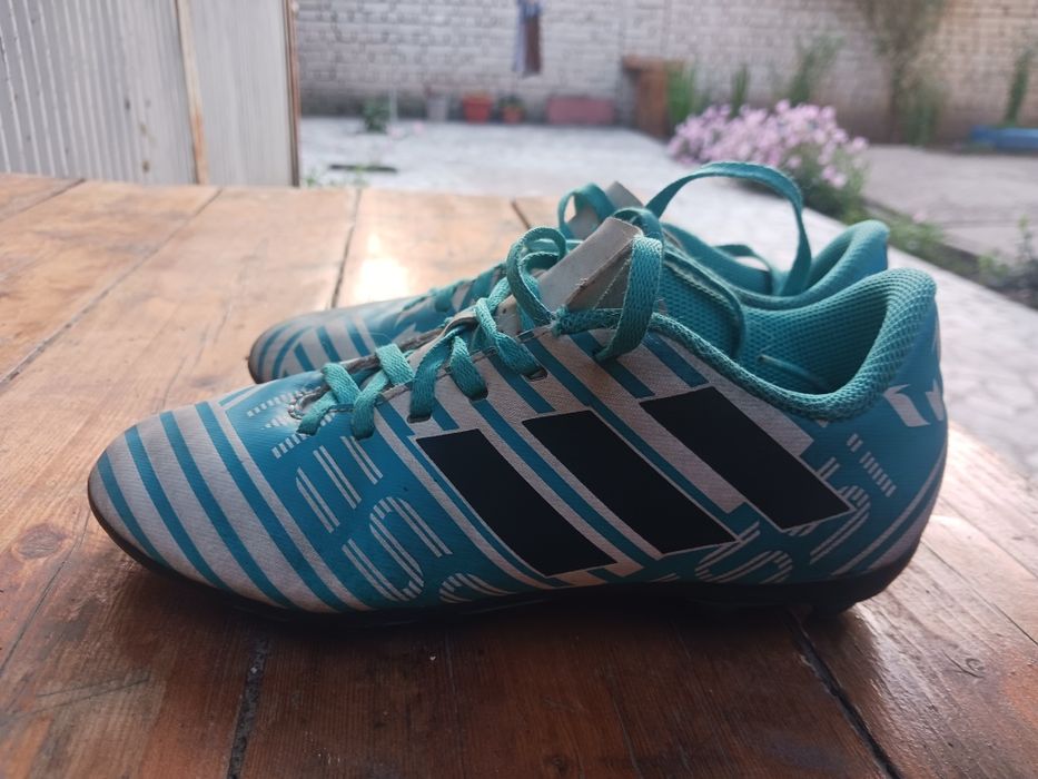 Детски футболни обувки Адидас 33ти номер