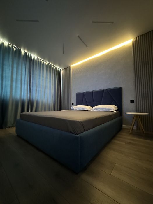 Lux центр города Кривенко 81