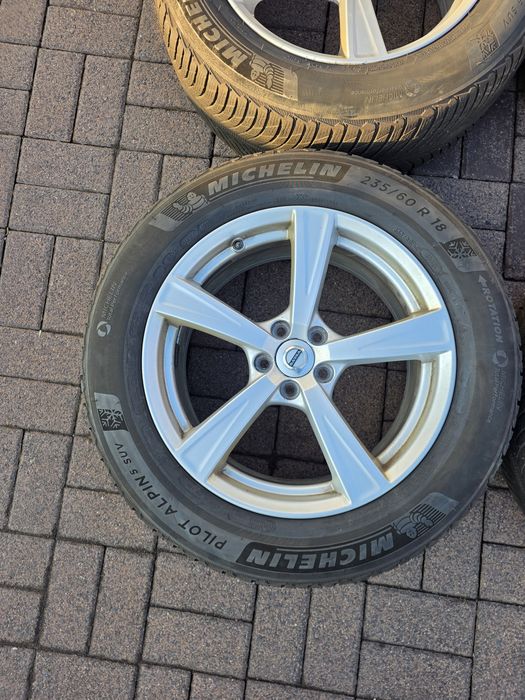 Jante Originale VOLVO + Cauciucuri 235 60 r18 Michelin DOT2022 Iarnă