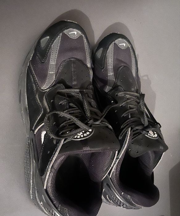 Кроссовки Nike б/у