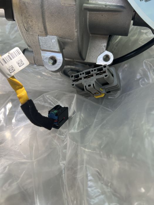 Ел. усилвател кормилна рейка Хюндай кона и ляв подкалник