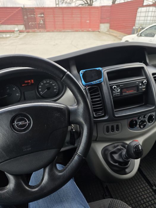 Opel Vivaro 8+1 locuri