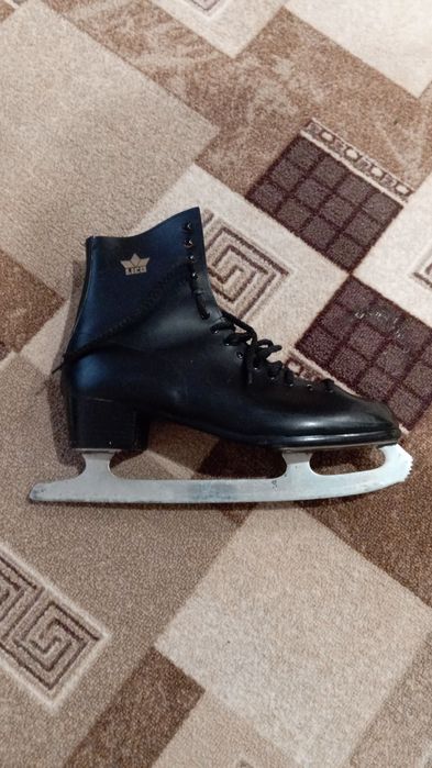 Коньки натур. кожа