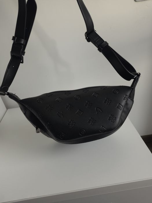 Дамска чантичка през рамо Axel