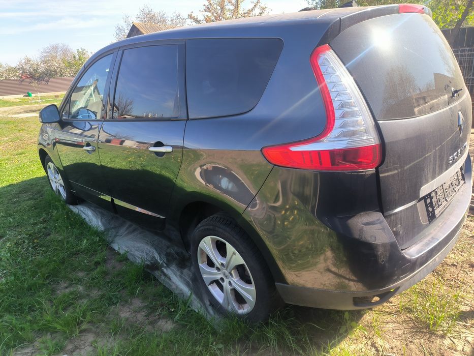 Dezmembrez Renault grand scenic 3 1.4 tce