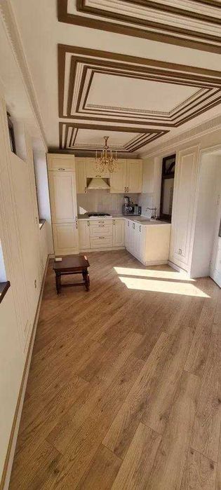 Спец План 2 комнатная Дархан Дом с Лифтом Метро Хамида Алимджана