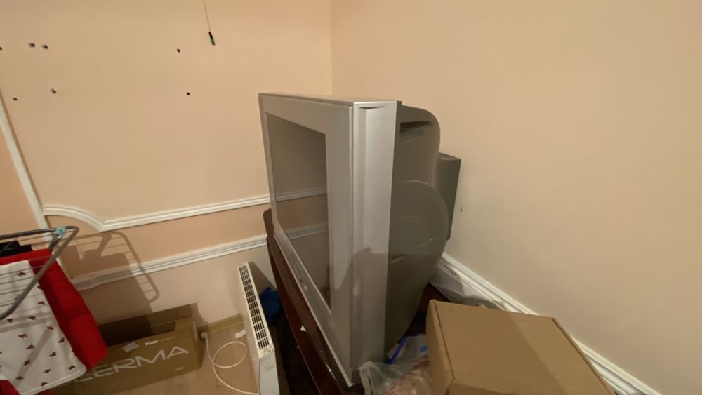 Продаётся старый телевизор