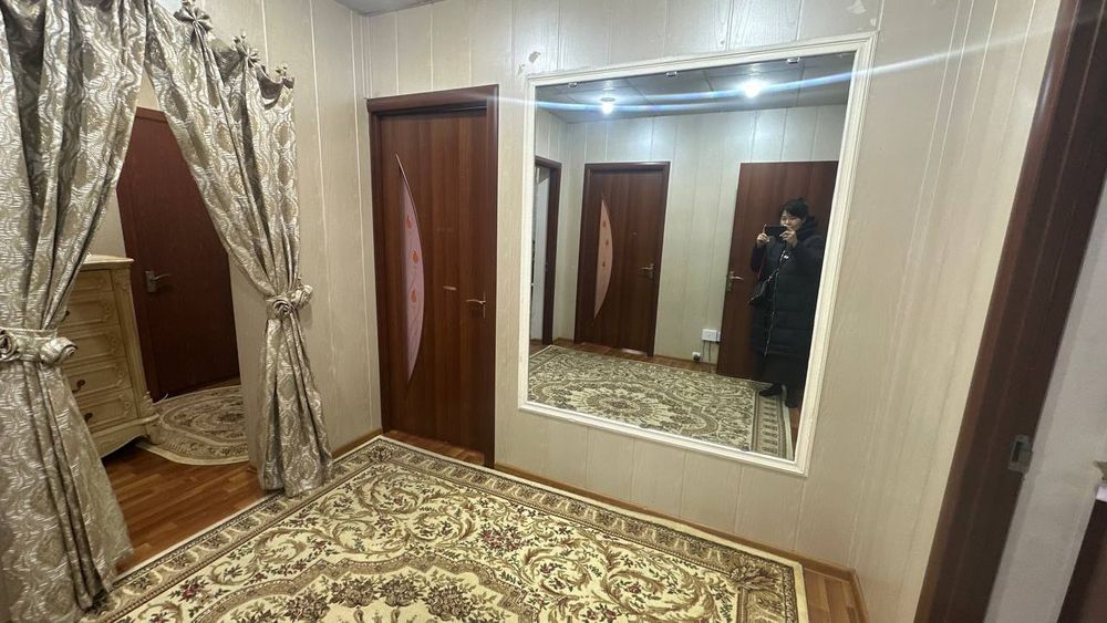 Продажа 4х комнатную сделанную в 5т комнатную квартиру и