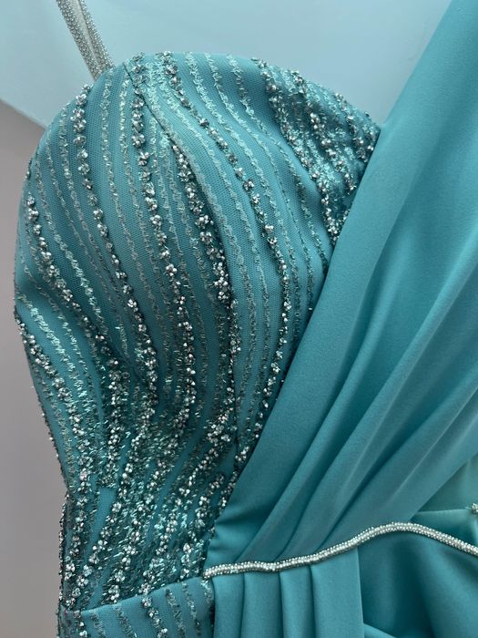 Дълга официална рокля