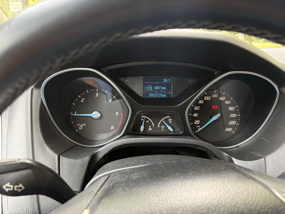 FORD Focus 2011