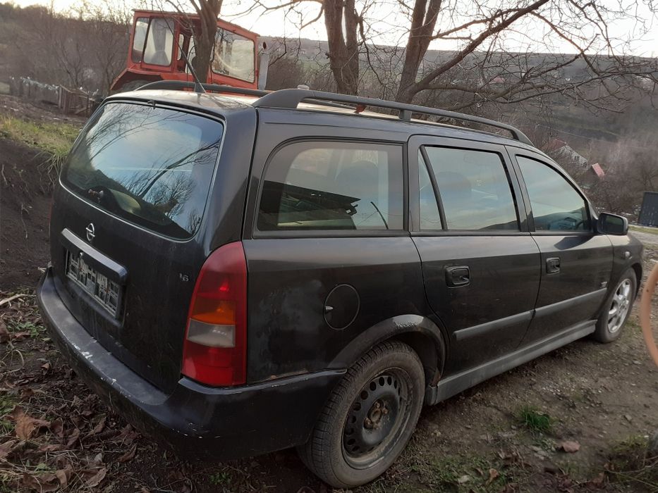 Vand Oppel Astra pentru piese de schimb