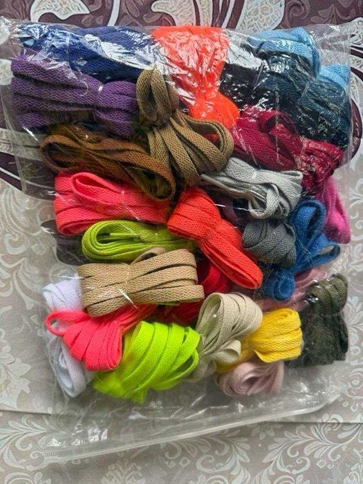 Мързеливи връзки за обувки на винт и с клипс. Много цветове