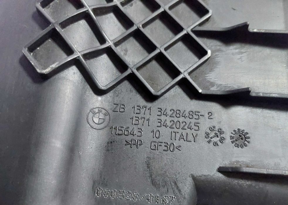 Carcasa filtru aer BMW X3 E83 Cod 3428485