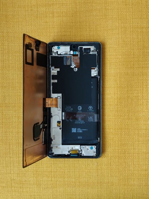 Google pixel 7 pro, baterie noua, ecran defect