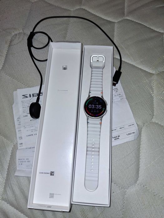 Samsung Galaxy Watch 7 with LTE