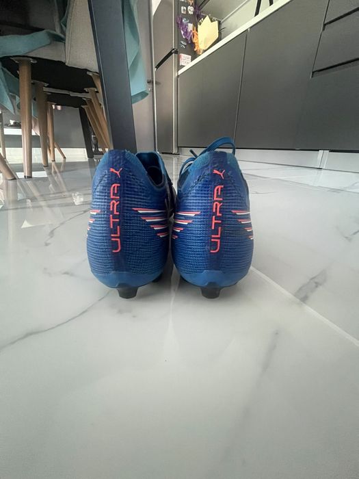 Ghete de fotbal puma mărimea 42,5