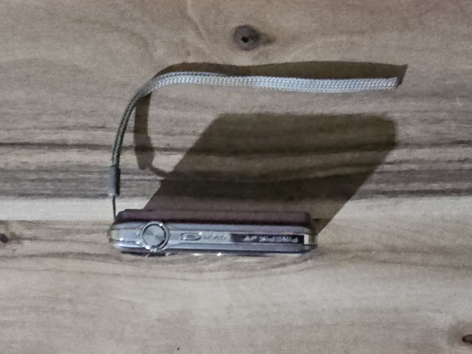 Fujifilm FinePix JV150 14MP сива + батерия и SD карта