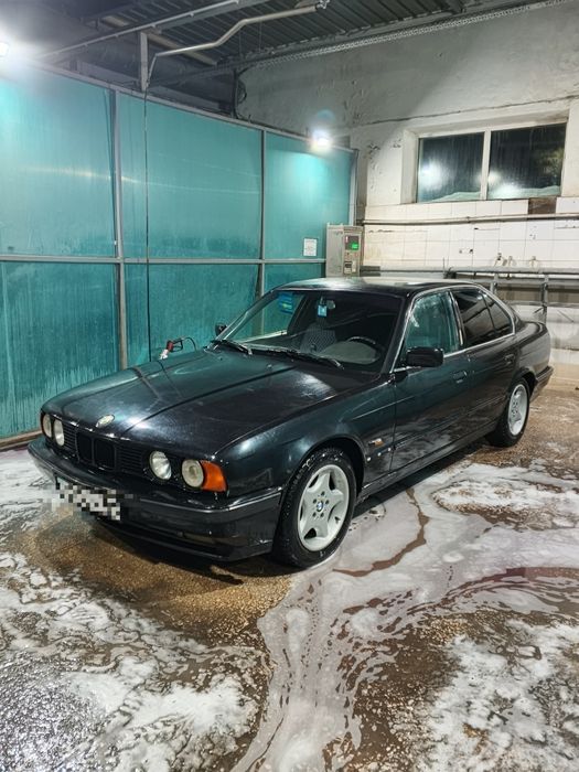 Срочно продам БМВ Е34 м50б25 ванус