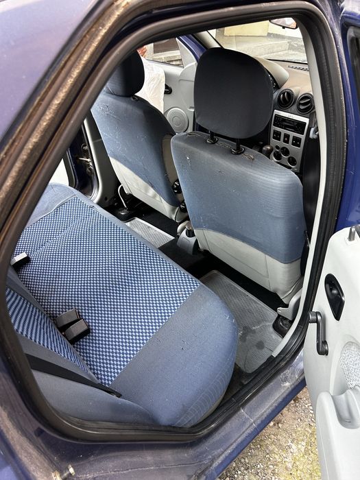 Dacia Logan 2005