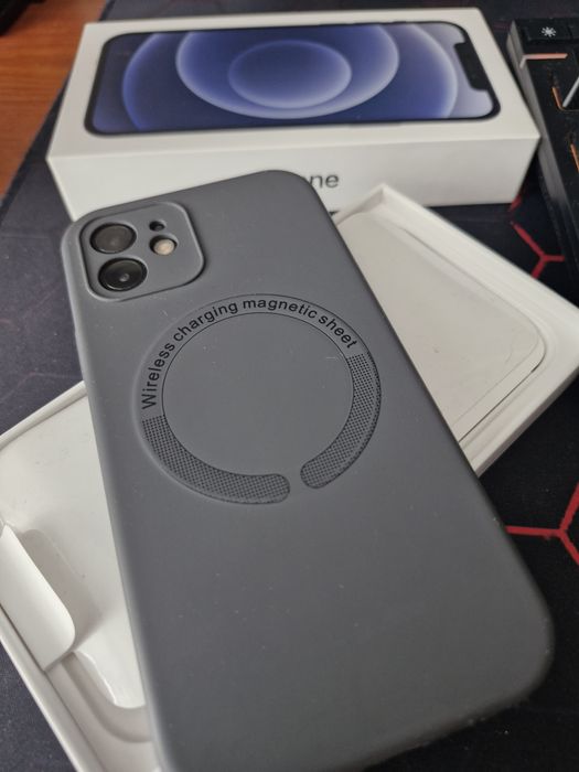 Айфон 12. 128 гб.