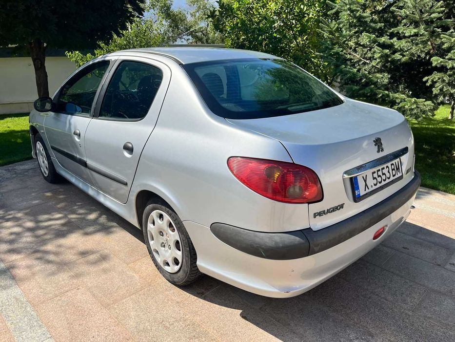 АВТОМОБИЛ Peugeot 206