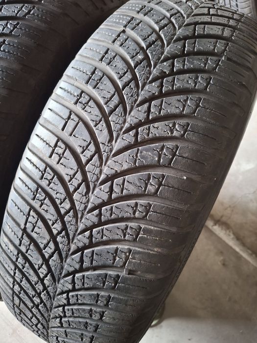 2 Anvelopele All season 215 65 r17 Goodyear