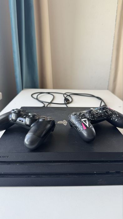 Плейстейшэн PS 4 pro игровой