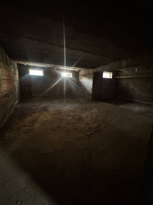 Продается нежилое помещение на Юнусабад 4 кв