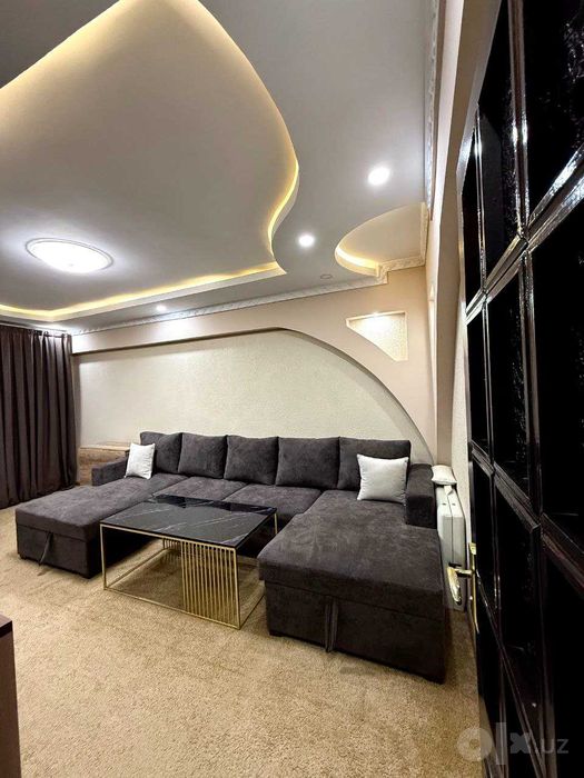 Юнусабад, 3*4/1/4 Кирпич, не торец, ипотека да, парковка с навесом