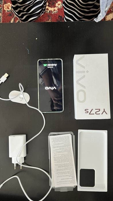 Телефон Vivo Y27s
