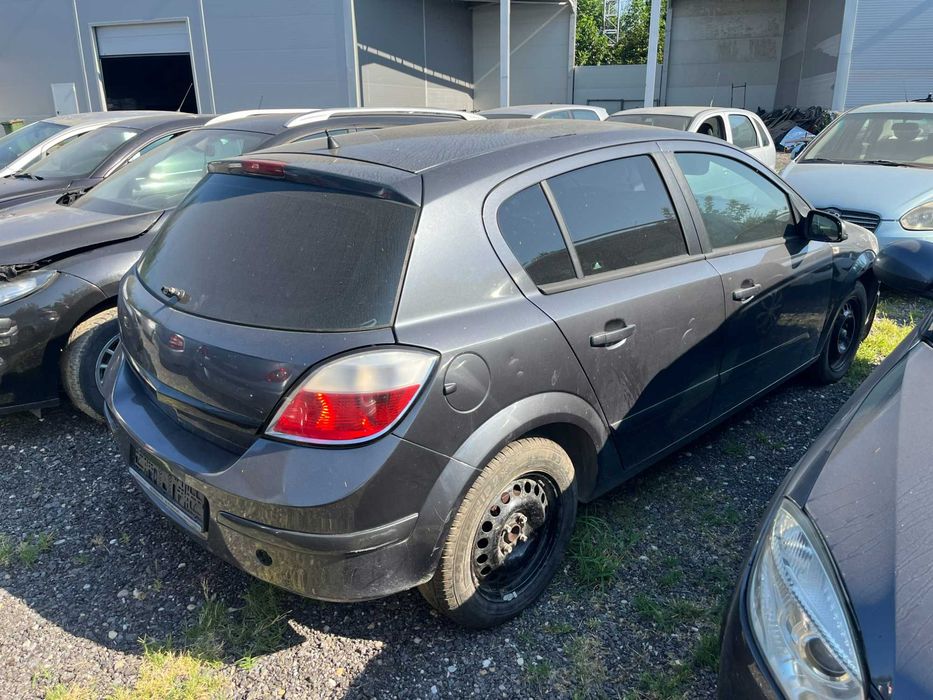 Dezmembrez Opel Astra H 1,4 1,6 benzina cutie automata culoare gri inchis 2005