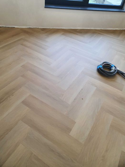 Zugrav cu experienta în Zugravit,Parchet,Gresie/Faianta, Travertin Marmura
