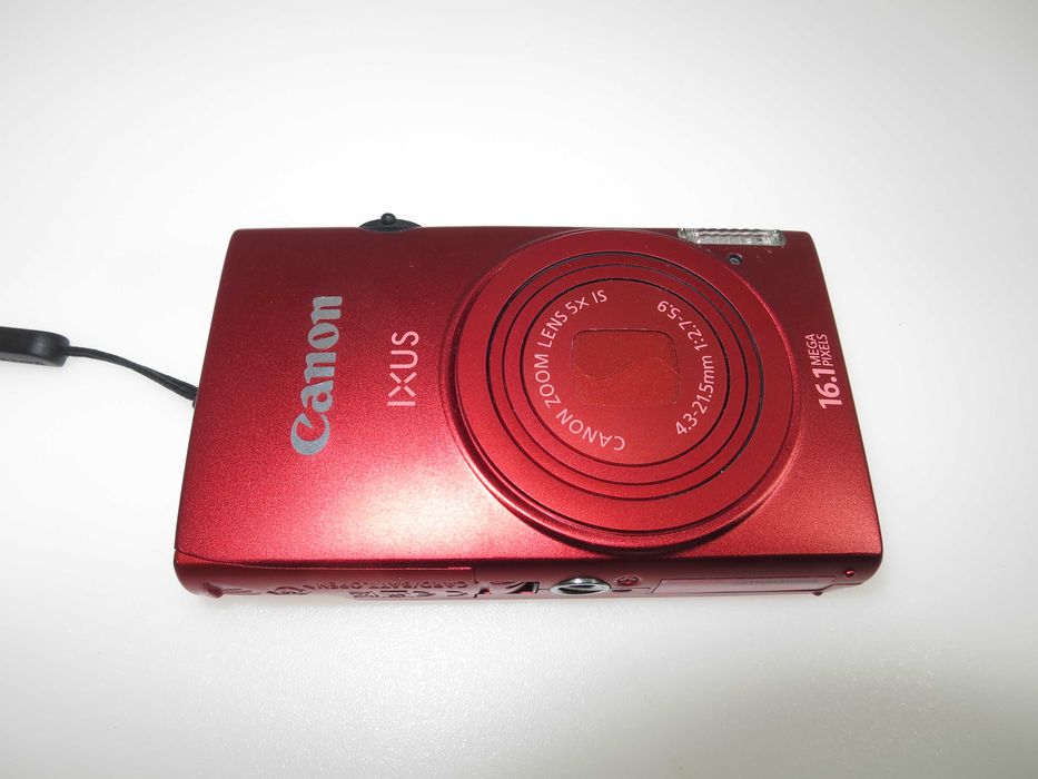 Canon IXUS 125 компактен цифров фотоапара в оранжево червен цвят уникат и отлично състояние като НОВ, работи перфектно