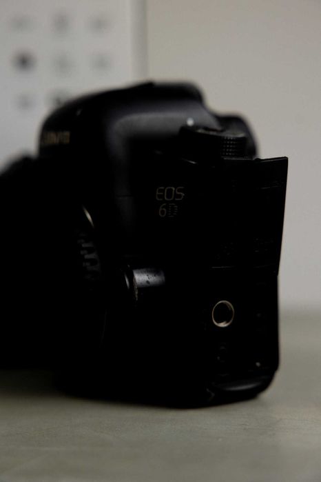 Полнокадровый Canon EOS 6D Mark I (Body)
