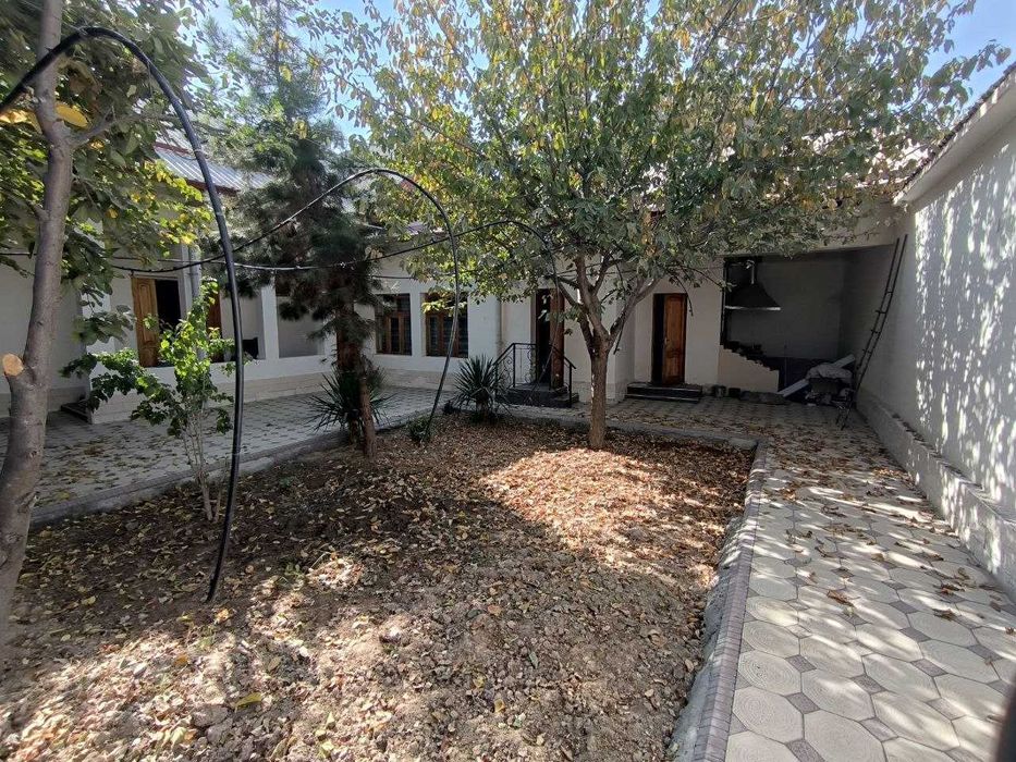 Продается 4,3 сотки на Буюк Ипак Йули, Никитина, Хирмонтепа