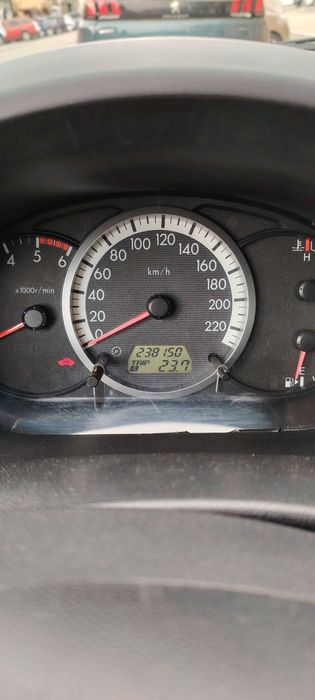 Vând Mazda 5 an 2006