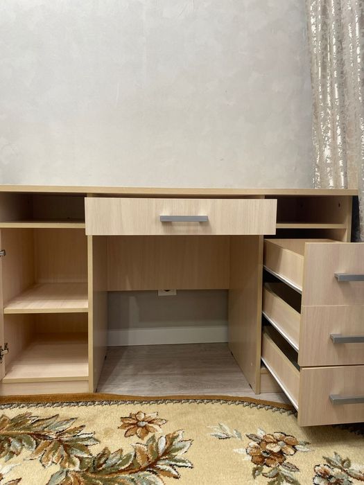 Журнальный стол буу