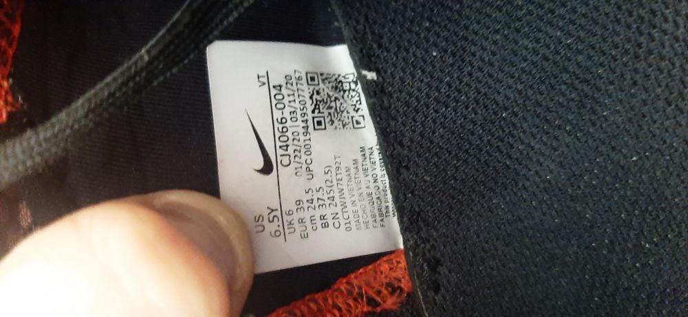 Adidasi nike air max 2090 originali marime 39 24,5 cm