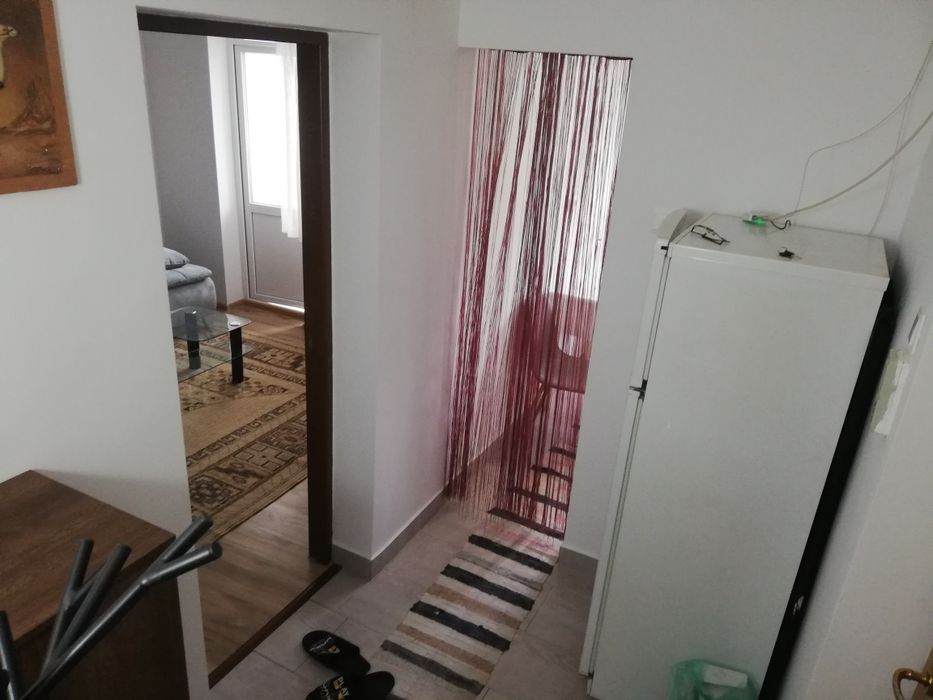 Persoană fizică,închiriez apartament 2cam era,2
