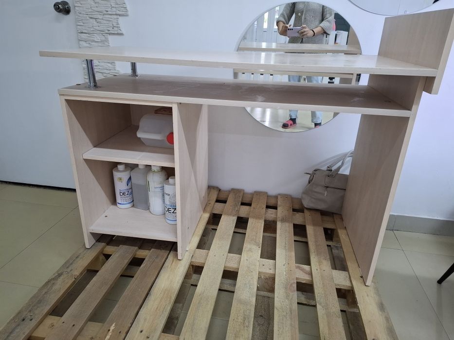 Продаю письменный стол