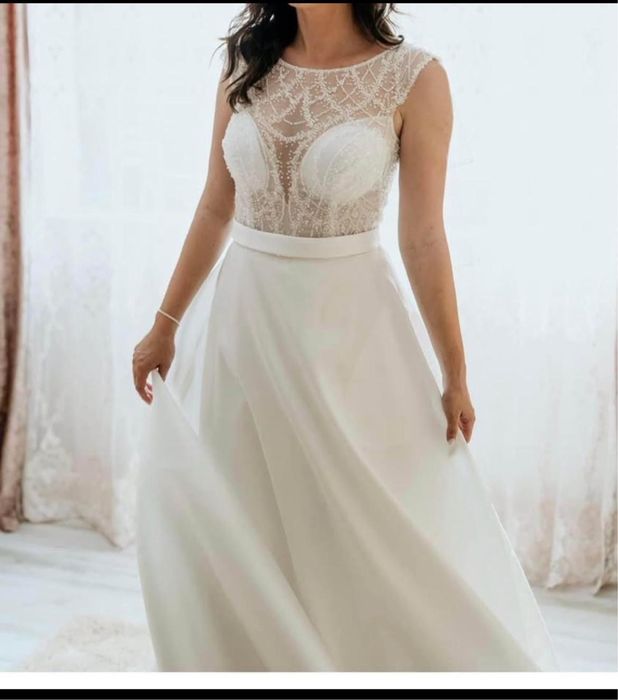 Vand rochie de mireasa deosebita