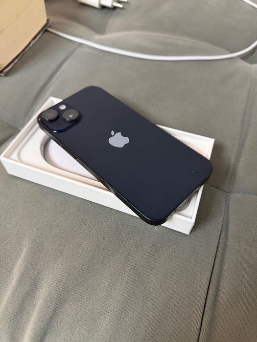 iPhone 14 Midnight blue 128gb