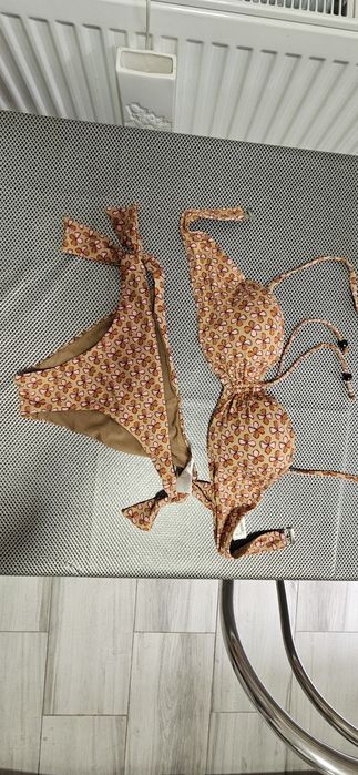 Costum de baie xs nou