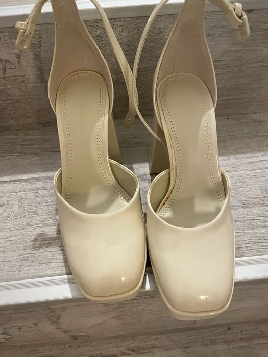 Vand sandale Bershka,36