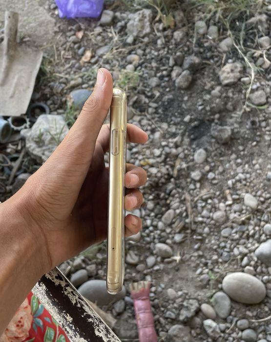 iphone 11 sotiladi