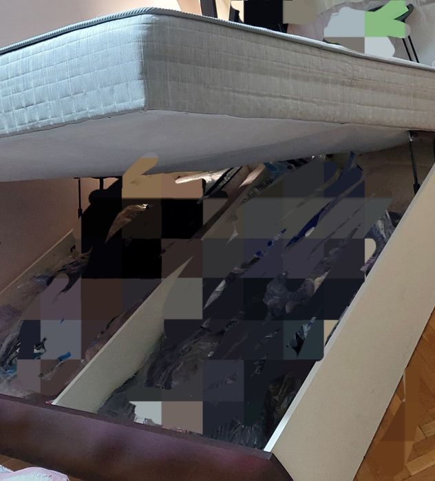 Продавам матрак 164/190 със спалня