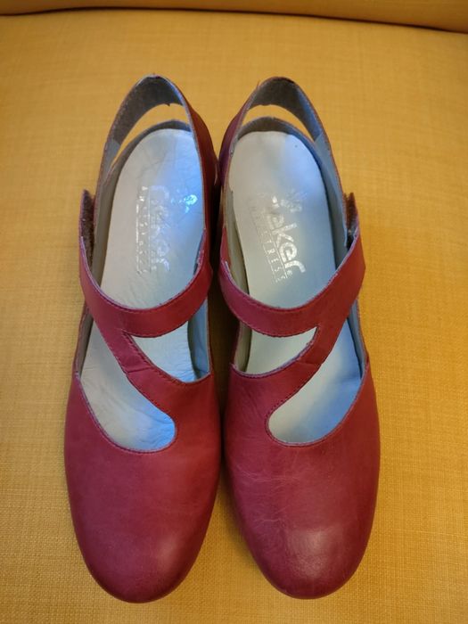 Червени кожени сандали Rieker 39 номер