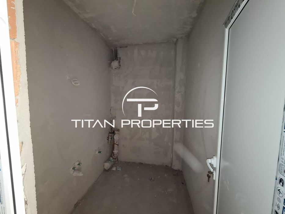 Тристаен апартамент за продажба в кв. Каменица 2