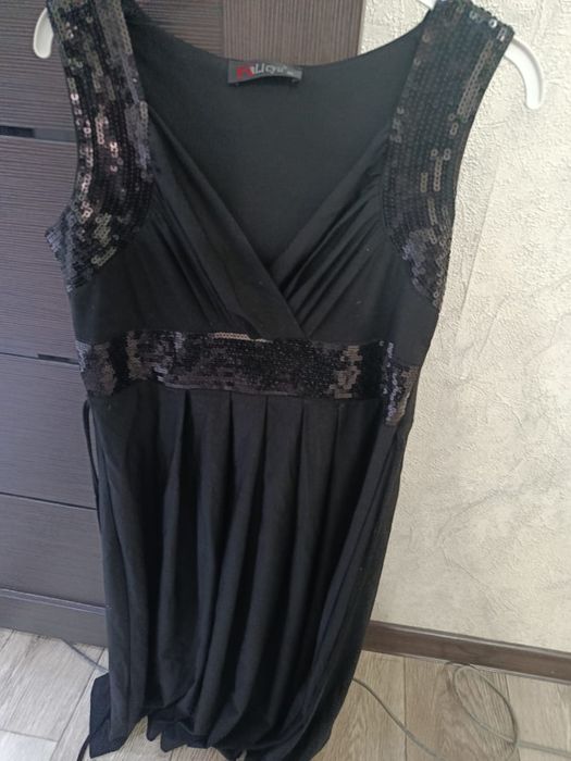 Платья и юбка на 46-48